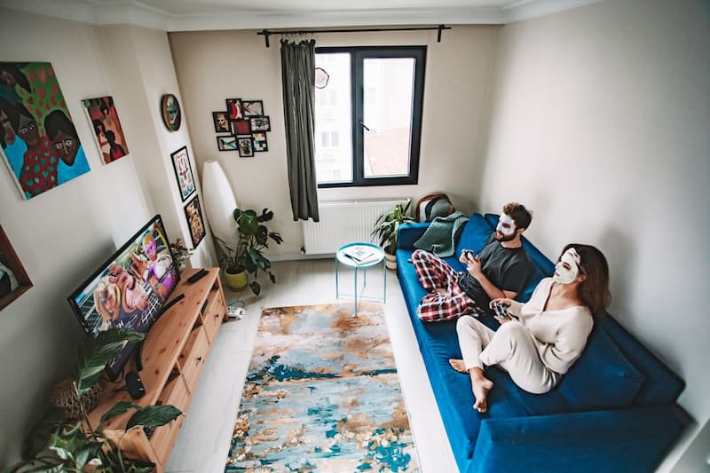 Un salon bien décoré